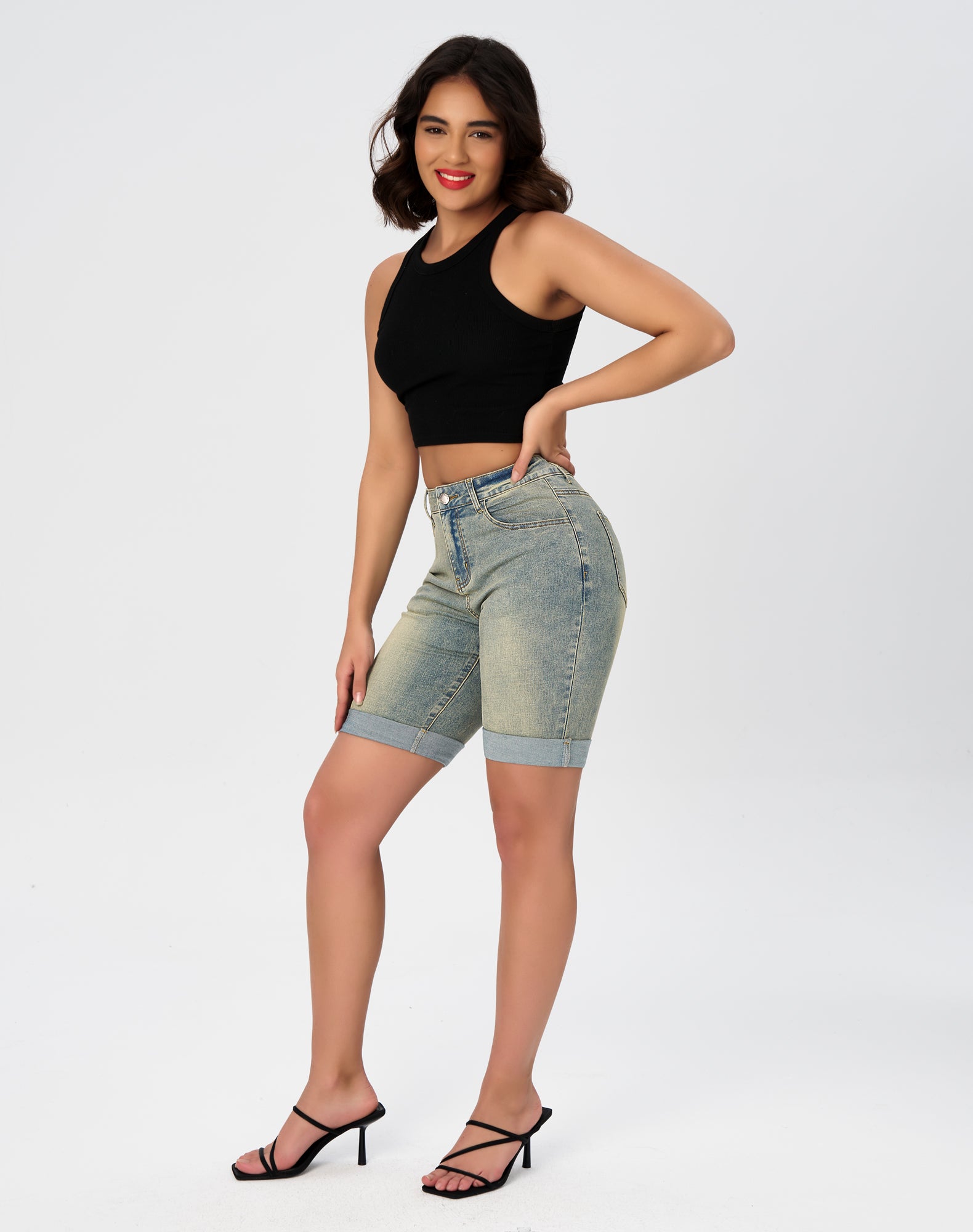 High Rise Vintage Rolled-up Bermuda Shorts